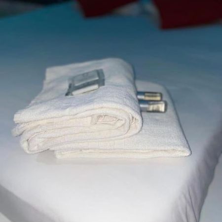 Jeu De Regards - Jacuzzi/Balneo Apartman Courcouronnes Kültér fotó