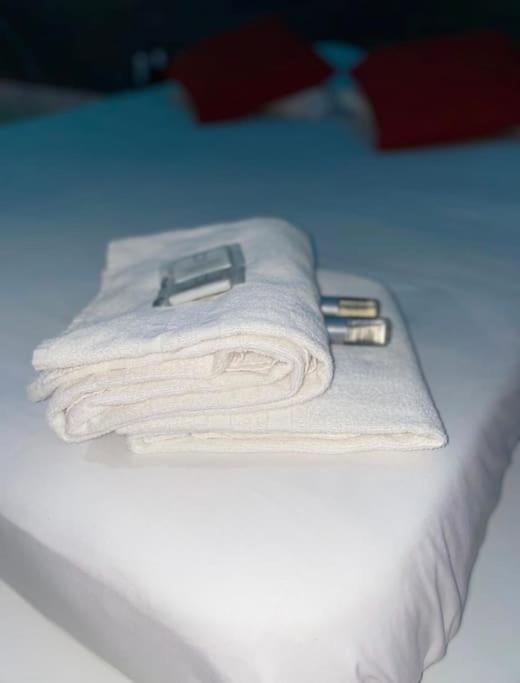 Jeu De Regards - Jacuzzi/Balneo Apartman Courcouronnes Kültér fotó